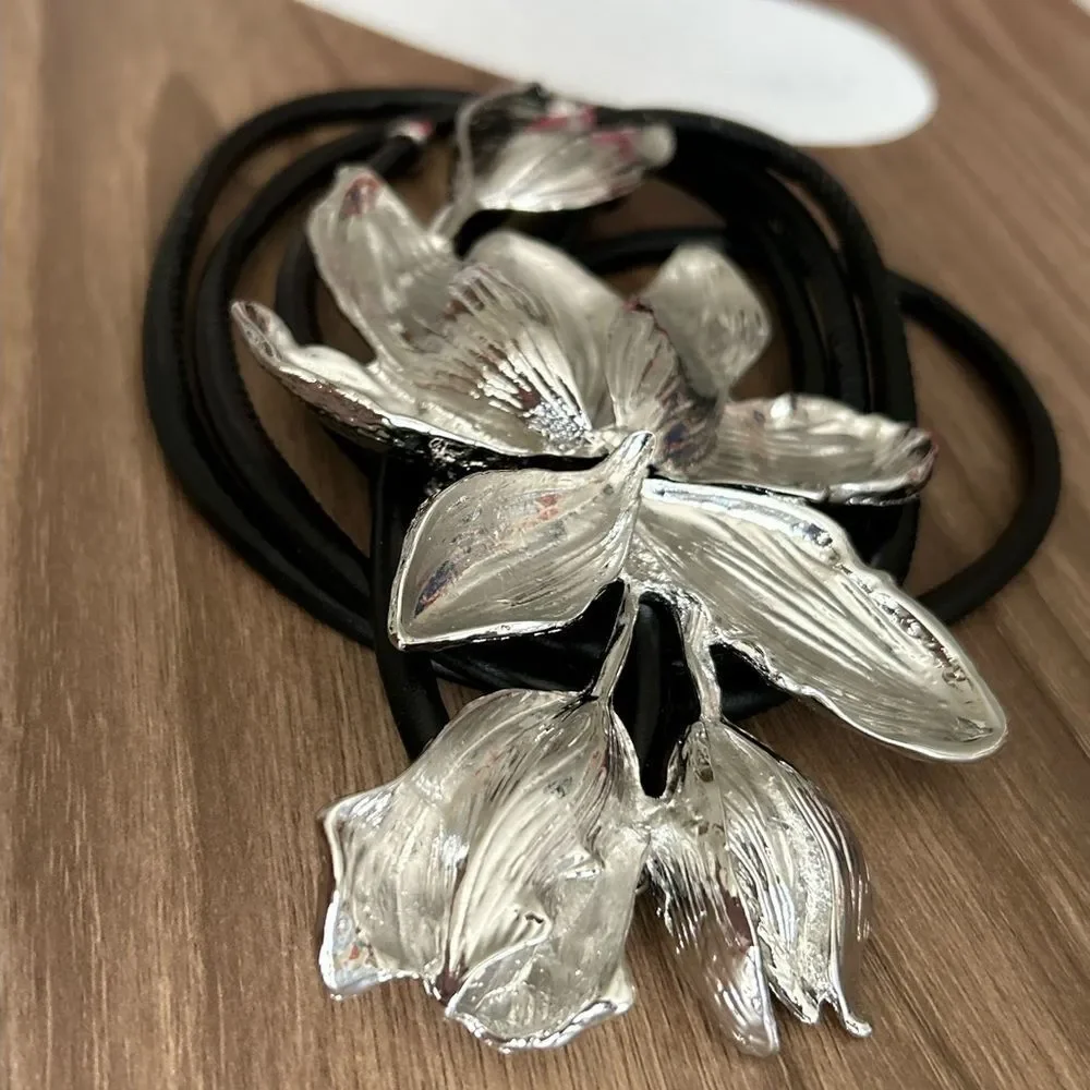 Silver Floral Belt Q492